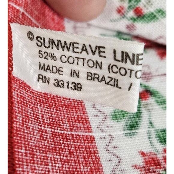Vtg Sunweave Linen Set Of 2 Pointsettia Holly Berries Christmas 17" Napkins - Picture 5 of 7